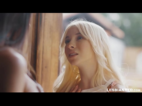 ❤️ Tjejen kommer hem några månader senare och slutar med att äta sin styvmors fitta. ☑ Porno at us ﹏